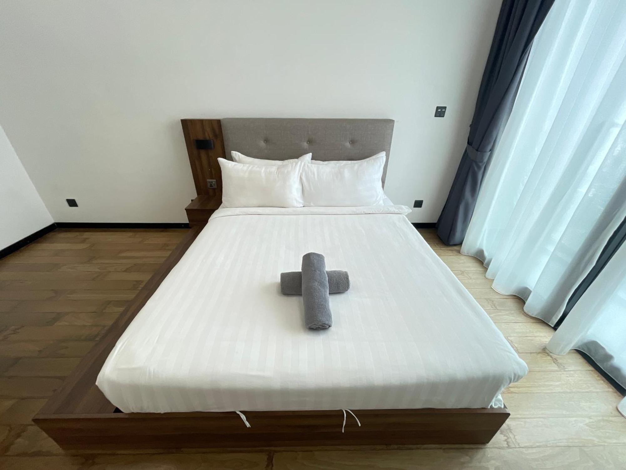 Opus Residences By Luxury Apartment *